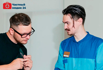 Пациент и врач психиатр